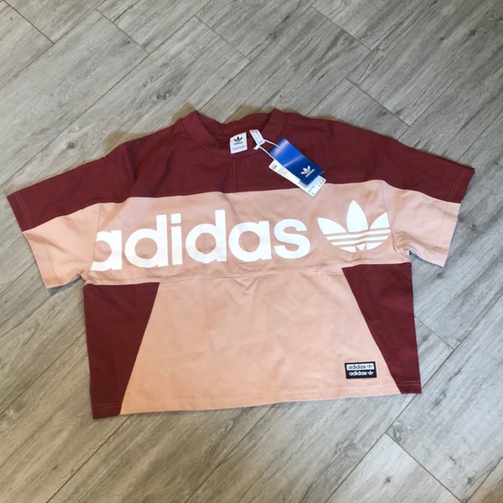 🌸New Arrival🌸 Adidas Originals women’s crop top